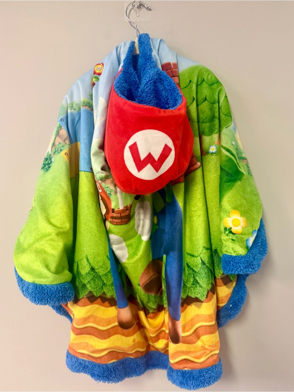 Super Mario Kids Plush Hooded Blanket/Poncho